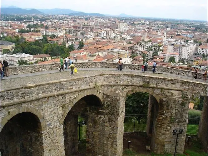Casa M.v. Lägenhet Bergamo